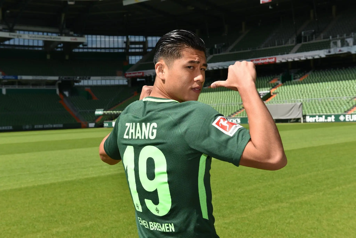 LOL下注平台 -包含今夜荷甲传出新动向；布鲁克林篮网官宣签约；管理层表态——管理层满意；控场能力受关注的词条