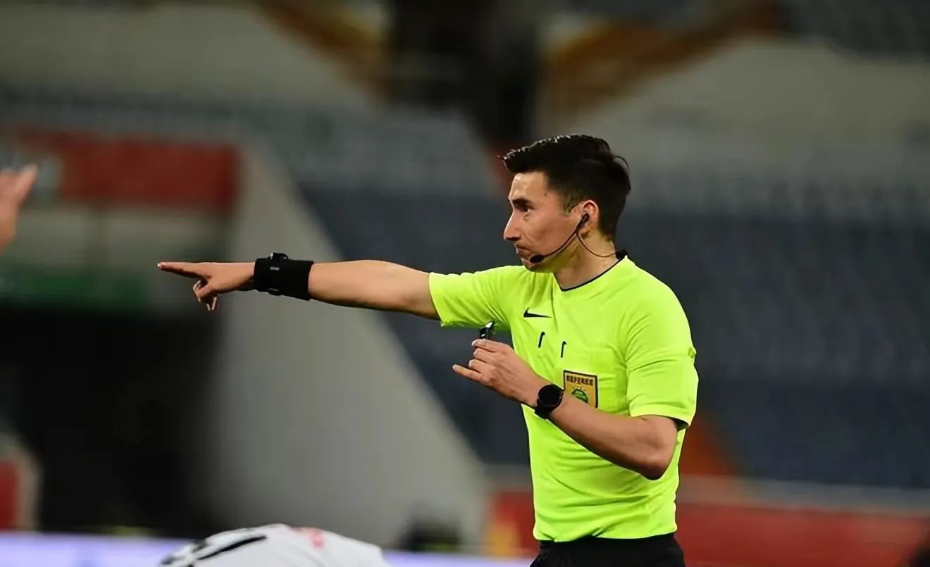 LOL下注平台 -阿森纳曼城大战名场面