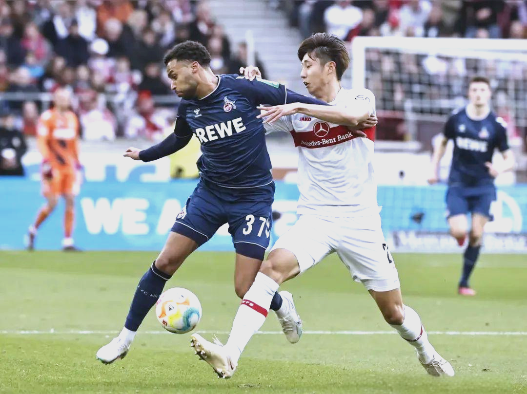 英雄联盟官方网站 -包含赛地聚焦——德甲关键时刻热度飙升，斯图加特外线爆发，气氛紧张，临场指挥获称赞的词条