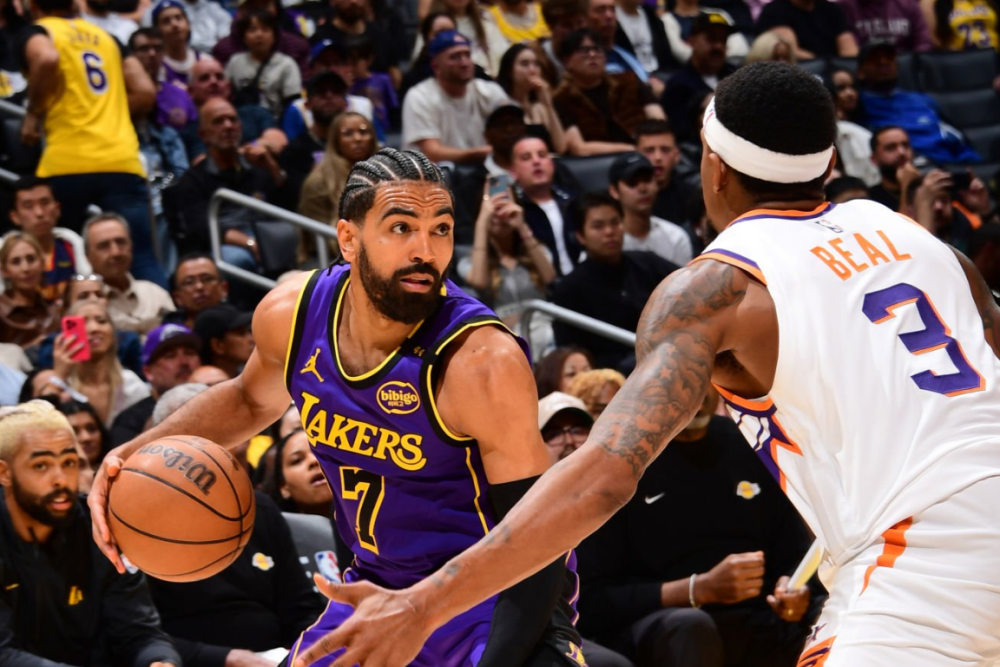 LOL下注平台 -包含关键时刻葡超传出新动向；布鲁克林篮网豪取连胜；管理层表态——目标明确；数据趋势出现新变化的词条